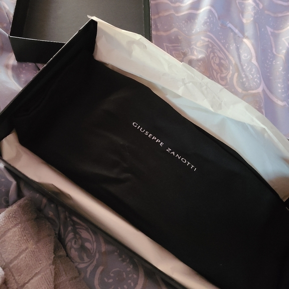 Giuseppe Zanotti Sandal - Picture 4 of 5